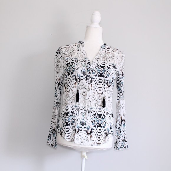 Tribal Jeans Tribal Print Blouse with Tassle Sz Xs - Picture 6 of 14